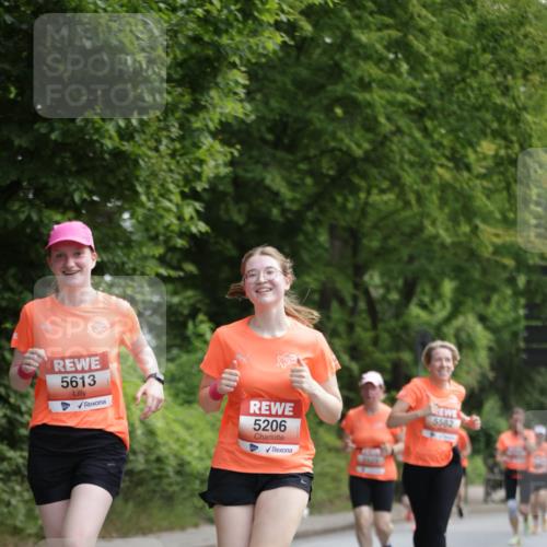 15.06.2025 - REWE Women's Run Jannik Wohlers http://msf.ph/oto/7973442 15.06.2025 10:08:06 Laufen 5613, 5206, 5582 meine-sportfotos.de
