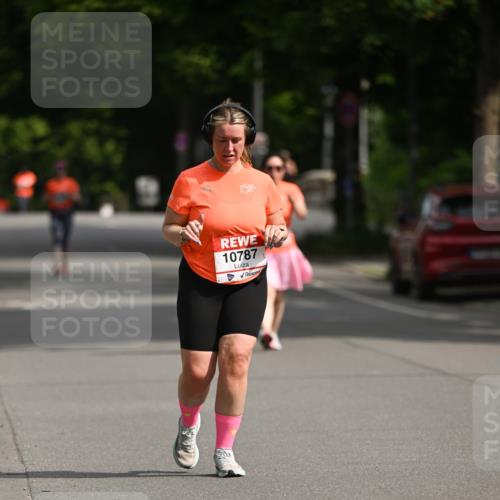 15.06.2025 - REWE Women's Run Dr. Thomas Lammeyer http://msf.ph/oto/7973458 15.06.2025 10:04:46 Laufen 10787 meine-sportfotos.de