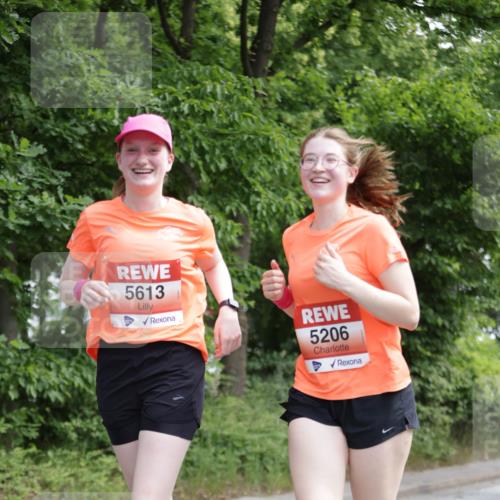 15.06.2025 - REWE Women's Run Jannik Wohlers http://msf.ph/oto/7973470 15.06.2025 10:08:08 Laufen 5613, 5206 meine-sportfotos.de