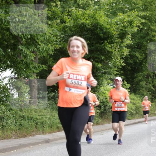 15.06.2025 - REWE Women's Run Jannik Wohlers http://msf.ph/oto/7973501 15.06.2025 10:08:10 Laufen 5582, 5525 meine-sportfotos.de
