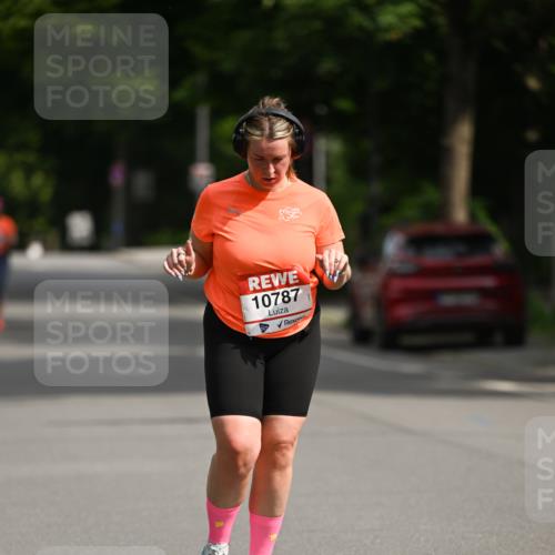 15.06.2025 - REWE Women's Run Dr. Thomas Lammeyer http://msf.ph/oto/7973506 15.06.2025 10:04:47 Laufen 10787 meine-sportfotos.de