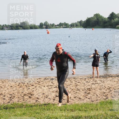 21.06.2025 - 27. Vierlanden-Triathlon MichiJ http://msf.ph/oto/7973512 15.06.2026 08:37:35 Schwimmen 9, 181 meine-sportfotos.de