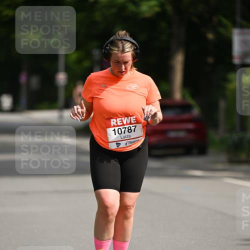 15.06.2025 - REWE Women's Run Dr. Thomas Lammeyer http://msf.ph/oto/7973528 15.06.2025 10:04:48 Laufen 10787 meine-sportfotos.de