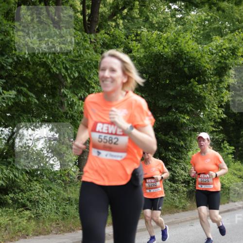 15.06.2025 - REWE Women's Run Jannik Wohlers http://msf.ph/oto/7973533 15.06.2025 10:08:10 Laufen 5582, 5525, 5292 meine-sportfotos.de