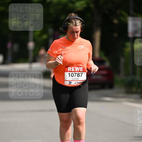 15.06.2025 - REWE Women's Run Dr. Thomas Lammeyer http://msf.ph/oto/7973542 15.06.2025 10:04:49 Laufen 10787 meine-sportfotos.de