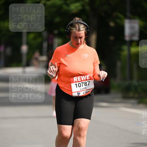 15.06.2025 - REWE Women's Run Dr. Thomas Lammeyer http://msf.ph/oto/7973551 15.06.2025 10:04:49 Laufen 10787 meine-sportfotos.de