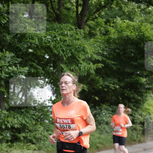 15.06.2025 - REWE Women's Run Jannik Wohlers http://msf.ph/oto/7973577 15.06.2025 10:08:16 Laufen 5578 meine-sportfotos.de