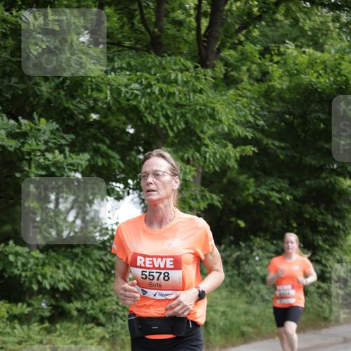 15.06.2025 - REWE Women's Run Jannik Wohlers http://msf.ph/oto/7973582 15.06.2025 10:08:16 Laufen 5578 meine-sportfotos.de