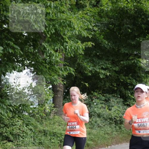 15.06.2025 - REWE Women's Run Jannik Wohlers http://msf.ph/oto/7973603 15.06.2025 10:08:17 Laufen 5404, 5667 meine-sportfotos.de