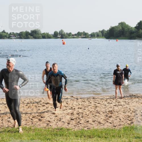 21.06.2025 - 27. Vierlanden-Triathlon MichiJ http://msf.ph/oto/7973619 15.06.2026 08:37:43 Schwimmen 9, 73, 171, 180, 181 meine-sportfotos.de