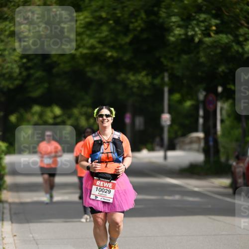 15.06.2025 - REWE Women's Run Dr. Thomas Lammeyer http://msf.ph/oto/7973636 15.06.2025 10:05:34 Laufen 10029 meine-sportfotos.de