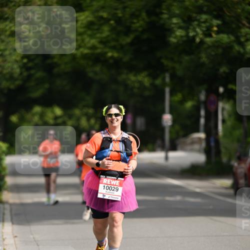 15.06.2025 - REWE Women's Run Dr. Thomas Lammeyer http://msf.ph/oto/7973643 15.06.2025 10:05:34 Laufen 10029 meine-sportfotos.de