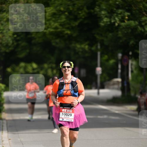 15.06.2025 - REWE Women's Run Dr. Thomas Lammeyer http://msf.ph/oto/7973653 15.06.2025 10:05:34 Laufen 10029 meine-sportfotos.de