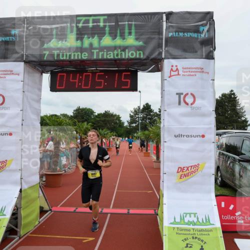 15.06.2025 - 7 Türme Triathlon Michael Strokosch http://msf.ph/oto/7973658 15.06.2025 14:05:14 Ziel 465, 1097 meine-sportfotos.de