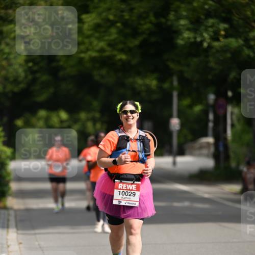 15.06.2025 - REWE Women's Run Dr. Thomas Lammeyer http://msf.ph/oto/7973661 15.06.2025 10:05:35 Laufen 10029 meine-sportfotos.de