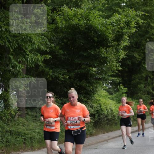 15.06.2025 - REWE Women's Run Jannik Wohlers http://msf.ph/oto/7973666 15.06.2025 10:08:24 Laufen 5624 meine-sportfotos.de