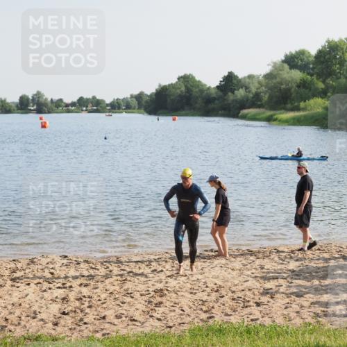 21.06.2025 - 27. Vierlanden-Triathlon MichiJ http://msf.ph/oto/7973670 15.06.2026 08:37:48 Schwimmen 73, 171, 180, 181 meine-sportfotos.de