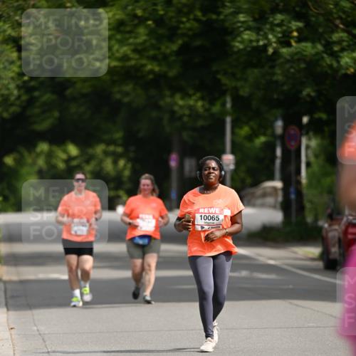 15.06.2025 - REWE Women's Run Dr. Thomas Lammeyer http://msf.ph/oto/7973733 15.06.2025 10:05:40 Laufen 10065 meine-sportfotos.de