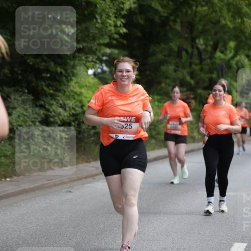 15.06.2025 - REWE Women's Run Jannik Wohlers http://msf.ph/oto/7973739 15.06.2025 10:08:32 Laufen 25, 6400 meine-sportfotos.de