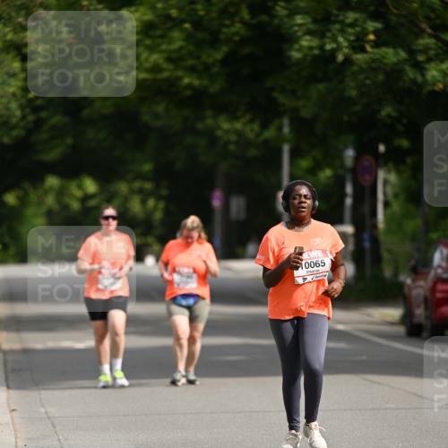 15.06.2025 - REWE Women's Run Dr. Thomas Lammeyer http://msf.ph/oto/7973761 15.06.2025 10:05:41 Laufen 10065 meine-sportfotos.de
