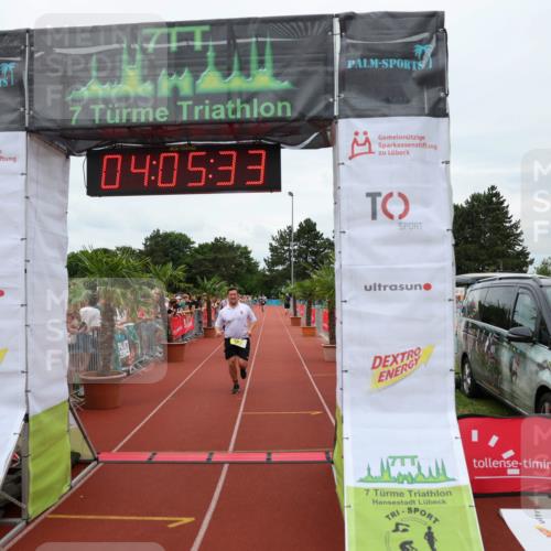 15.06.2025 - 7 Türme Triathlon Michael Strokosch http://msf.ph/oto/7973792 15.06.2025 14:05:33 Ziel 757, 926, 1139, 1144 meine-sportfotos.de