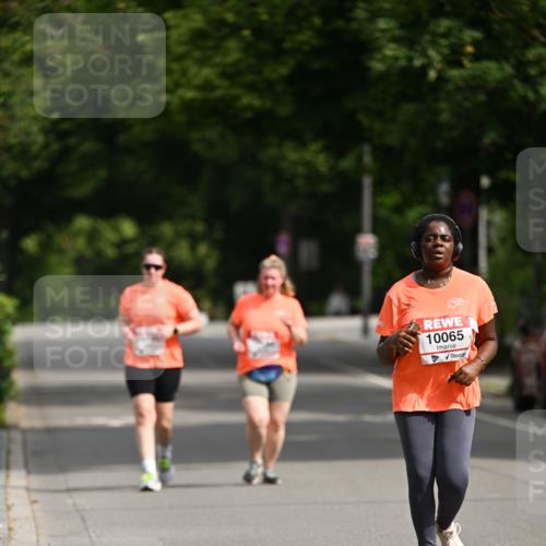 15.06.2025 - REWE Women's Run Dr. Thomas Lammeyer http://msf.ph/oto/7973810 15.06.2025 10:05:42 Laufen 10065 meine-sportfotos.de