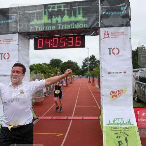 15.06.2025 - 7 Türme Triathlon Michael Strokosch http://msf.ph/oto/7973824 15.06.2025 14:05:35 Ziel 757, 926, 1139, 1144 meine-sportfotos.de