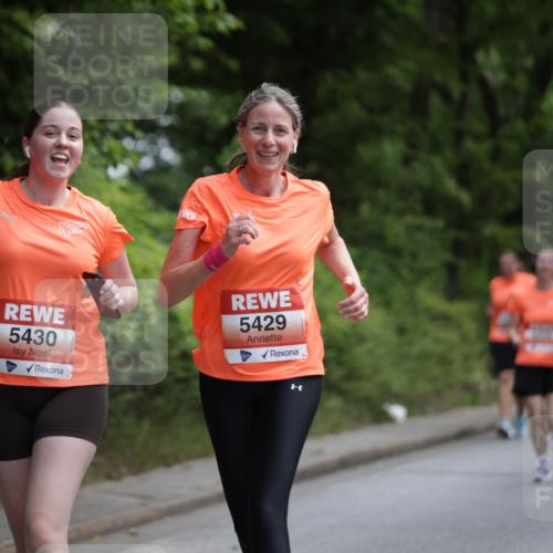 15.06.2025 - REWE Women's Run Jannik Wohlers http://msf.ph/oto/7973832 15.06.2025 10:08:35 Laufen 5430, 5429 meine-sportfotos.de