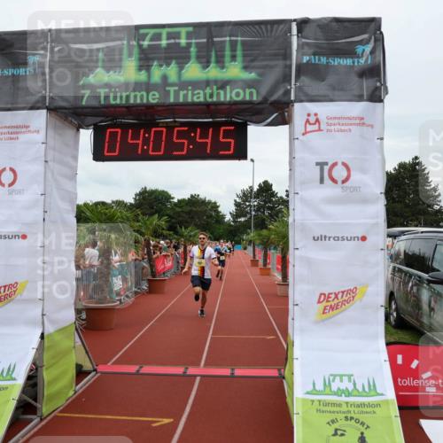 15.06.2025 - 7 Türme Triathlon Michael Strokosch http://msf.ph/oto/7973844 15.06.2025 14:05:45 Ziel 971, 1031 meine-sportfotos.de