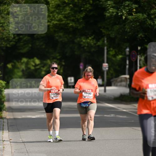 15.06.2025 - REWE Women's Run Dr. Thomas Lammeyer http://msf.ph/oto/7973847 15.06.2025 10:05:44 Laufen 10180 meine-sportfotos.de