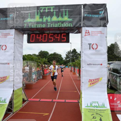 15.06.2025 - 7 Türme Triathlon Michael Strokosch http://msf.ph/oto/7973853 15.06.2025 14:05:45 Ziel 971, 1031 meine-sportfotos.de
