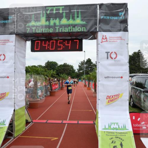 15.06.2025 - 7 Türme Triathlon Michael Strokosch http://msf.ph/oto/7973864 15.06.2025 14:05:47 Ziel 971, 1031 meine-sportfotos.de
