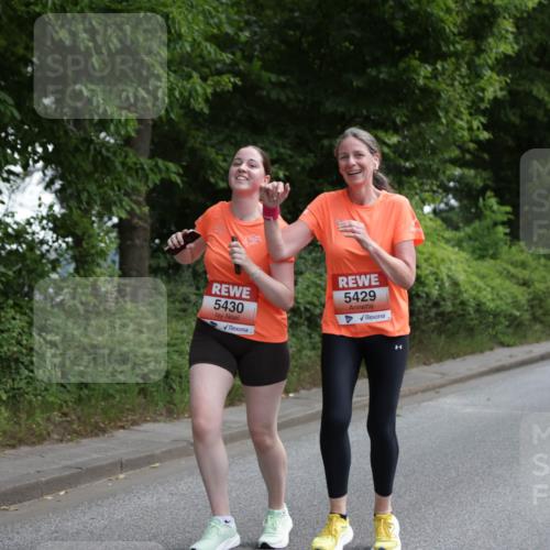 15.06.2025 - REWE Women's Run Jannik Wohlers http://msf.ph/oto/7973876 15.06.2025 10:08:36 Laufen 5429 meine-sportfotos.de