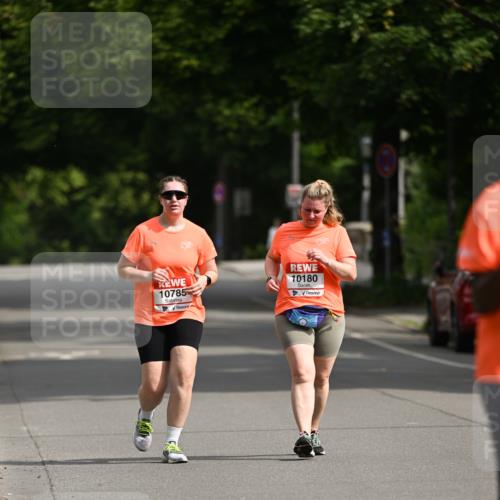 15.06.2025 - REWE Women's Run Dr. Thomas Lammeyer http://msf.ph/oto/7973882 15.06.2025 10:05:46 Laufen 10785, 10180 meine-sportfotos.de