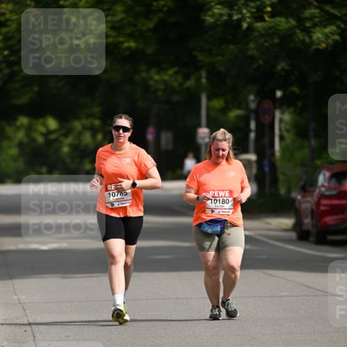 15.06.2025 - REWE Women's Run Dr. Thomas Lammeyer http://msf.ph/oto/7973895 15.06.2025 10:05:46 Laufen 10765, 10180 meine-sportfotos.de