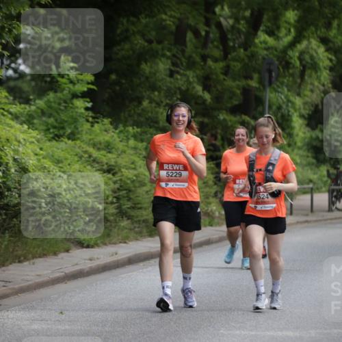 15.06.2025 - REWE Women's Run Jannik Wohlers http://msf.ph/oto/7973914 15.06.2025 10:08:38 Laufen 5229, 5524 meine-sportfotos.de