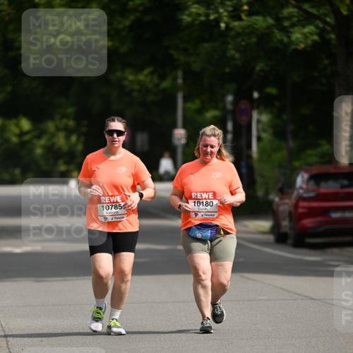 15.06.2025 - REWE Women's Run Dr. Thomas Lammeyer http://msf.ph/oto/7973916 15.06.2025 10:05:47 Laufen 10785, 10180 meine-sportfotos.de
