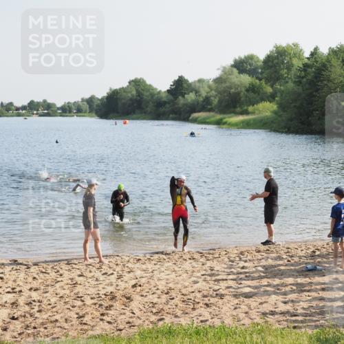 21.06.2025 - 27. Vierlanden-Triathlon MichiJ http://msf.ph/oto/7973976 15.06.2026 08:38:52 Schwimmen 94, 182 meine-sportfotos.de