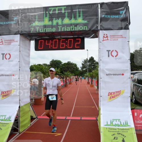 15.06.2025 - 7 Türme Triathlon Michael Strokosch http://msf.ph/oto/7973981 15.06.2025 14:06:02 Ziel 599, 633, 657 meine-sportfotos.de