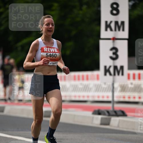 15.06.2025 - REWE Women's Run Dr. Thomas Lammeyer http://msf.ph/oto/7974005 15.06.2025 10:39:03 Laufen 5460, 8, 3, 11 meine-sportfotos.de