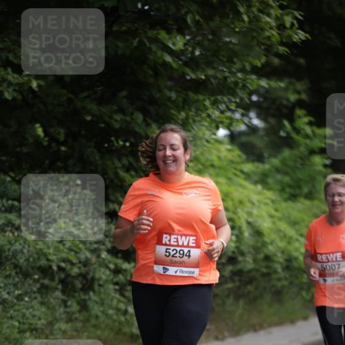 15.06.2025 - REWE Women's Run Jannik Wohlers http://msf.ph/oto/7974042 15.06.2025 10:08:44 Laufen 5294, 5007 meine-sportfotos.de