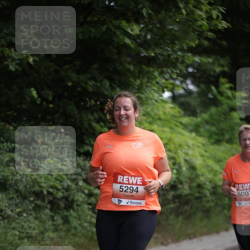 15.06.2025 - REWE Women's Run Jannik Wohlers http://msf.ph/oto/7974046 15.06.2025 10:08:44 Laufen 5294 meine-sportfotos.de