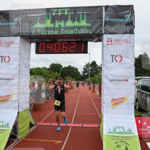 15.06.2025 - 7 Türme Triathlon Michael Strokosch http://msf.ph/oto/7974070 15.06.2025 14:06:20 Ziel 1187 meine-sportfotos.de