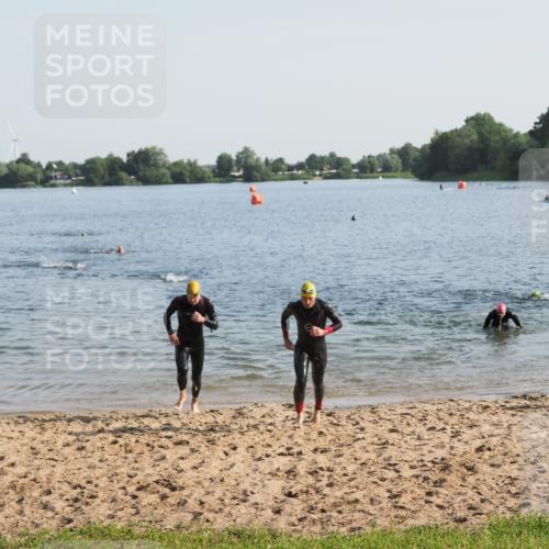 21.06.2025 - 27. Vierlanden-Triathlon MichiJ http://msf.ph/oto/7974125 15.06.2026 08:39:08 Schwimmen 77, 120, 165 meine-sportfotos.de