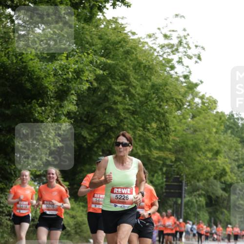 15.06.2025 - REWE Women's Run Jannik Wohlers http://msf.ph/oto/7974142 15.06.2025 10:08:50 Laufen 5226, 5448 meine-sportfotos.de