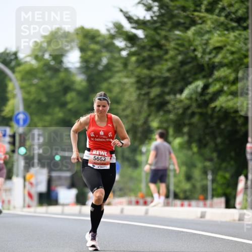 15.06.2025 - REWE Women's Run Dr. Thomas Lammeyer http://msf.ph/oto/7974161 15.06.2025 10:39:31 Laufen 5663 meine-sportfotos.de