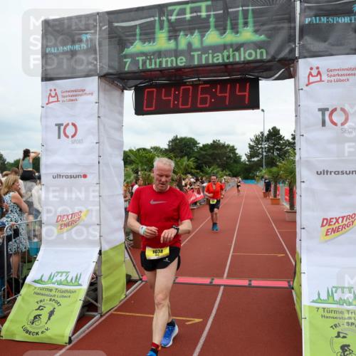 15.06.2025 - 7 Türme Triathlon Michael Strokosch http://msf.ph/oto/7974263 15.06.2025 14:06:44 Ziel 311, 807, 1074 meine-sportfotos.de