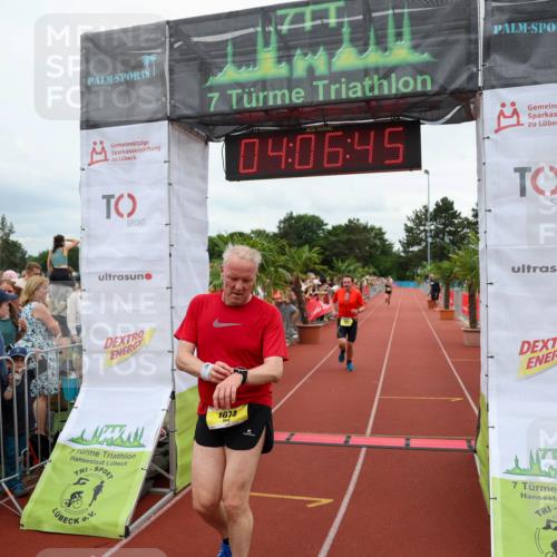 15.06.2025 - 7 Türme Triathlon Michael Strokosch http://msf.ph/oto/7974265 15.06.2025 14:06:44 Ziel 311, 807, 1074 meine-sportfotos.de