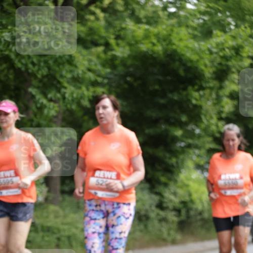 15.06.2025 - REWE Women's Run Jannik Wohlers http://msf.ph/oto/7974270 15.06.2025 10:08:59 Laufen 5695 meine-sportfotos.de
