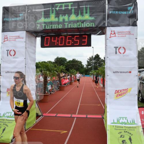 15.06.2025 - 7 Türme Triathlon Michael Strokosch http://msf.ph/oto/7974324 15.06.2025 14:06:53 Ziel 807, 832, 928 meine-sportfotos.de